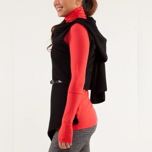 Lululemon Après Sickie Vest Poncho Jacket Scarf Hoodie Après Ski